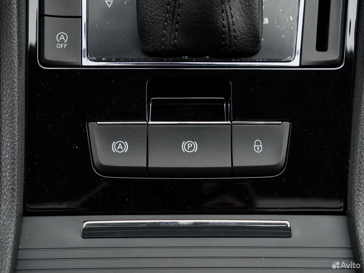 Skoda Superb — фото 21