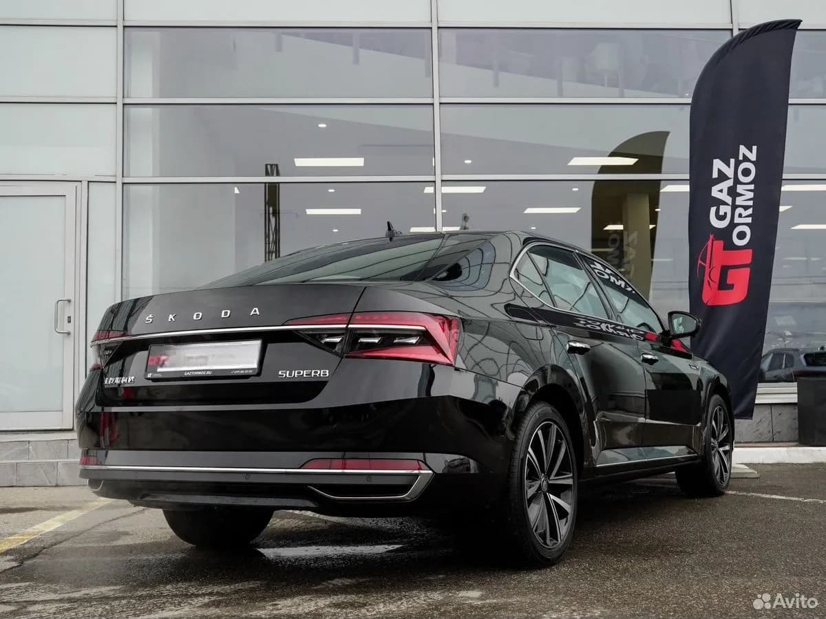 Skoda Superb — фото 8