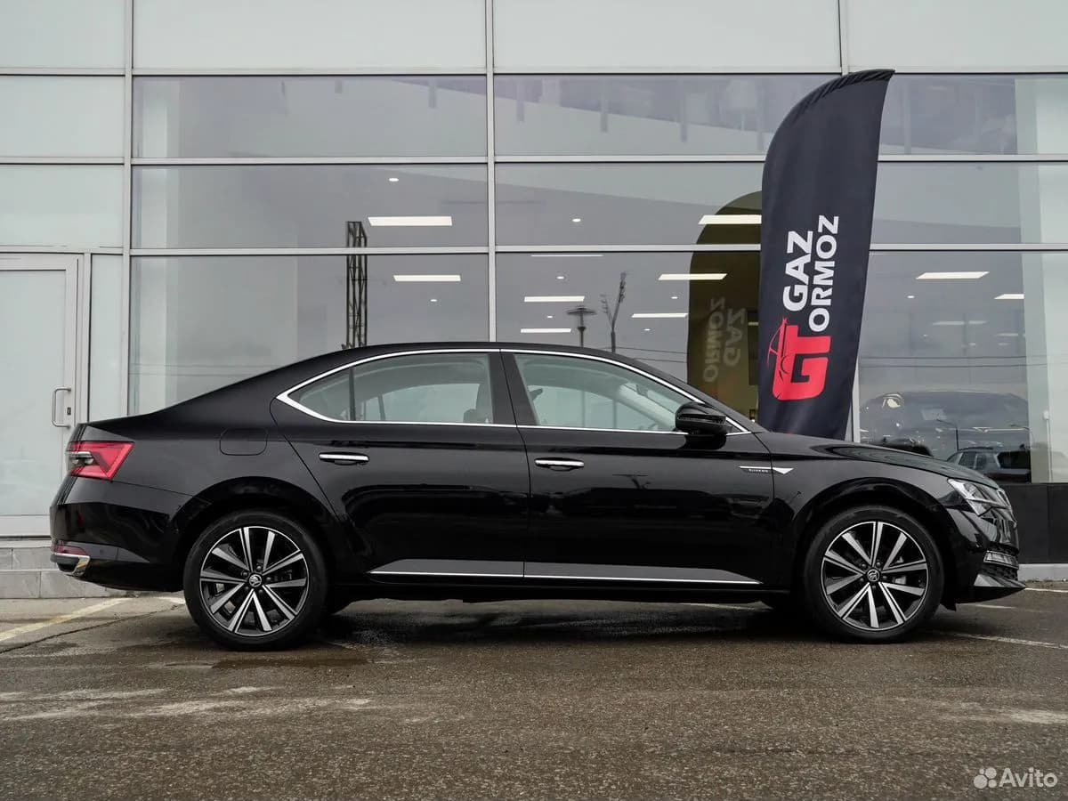 Skoda Superb — фото 9