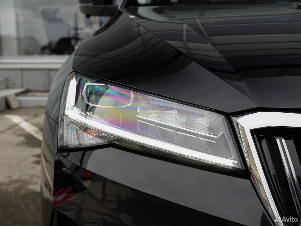 Skoda Superb — фото 10