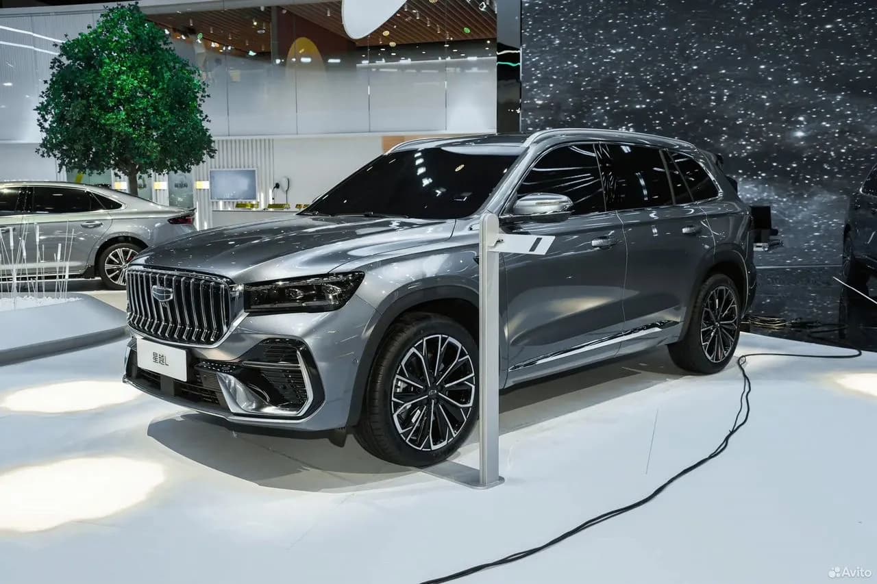 Geely Monjaro 2.0 4WD AT (238 л.с.) 2025 г. 4 км