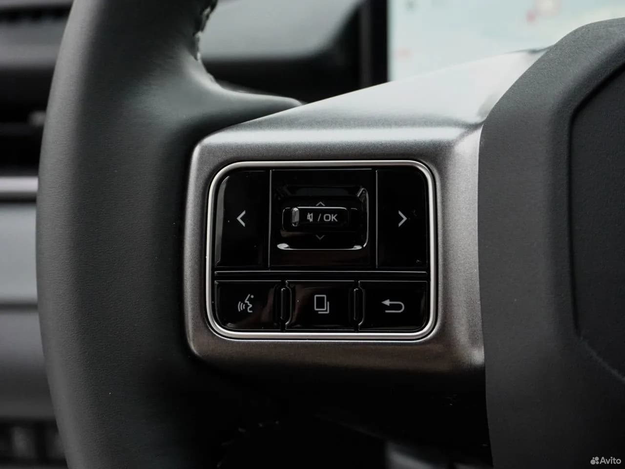 Toyota RAV4 — фото 14