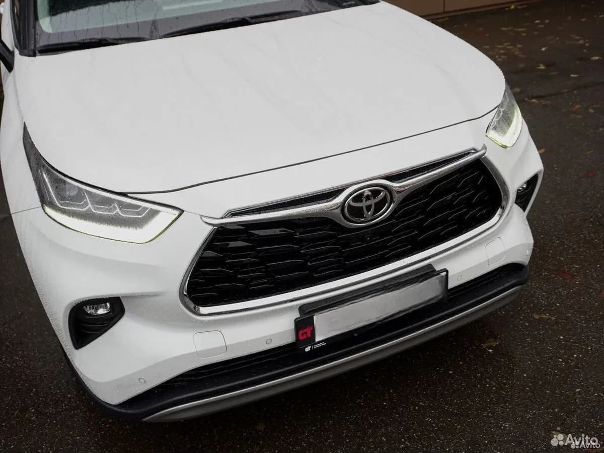 Toyota Highlander — фото 11