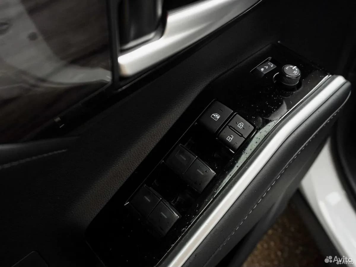 Toyota Highlander — фото 15