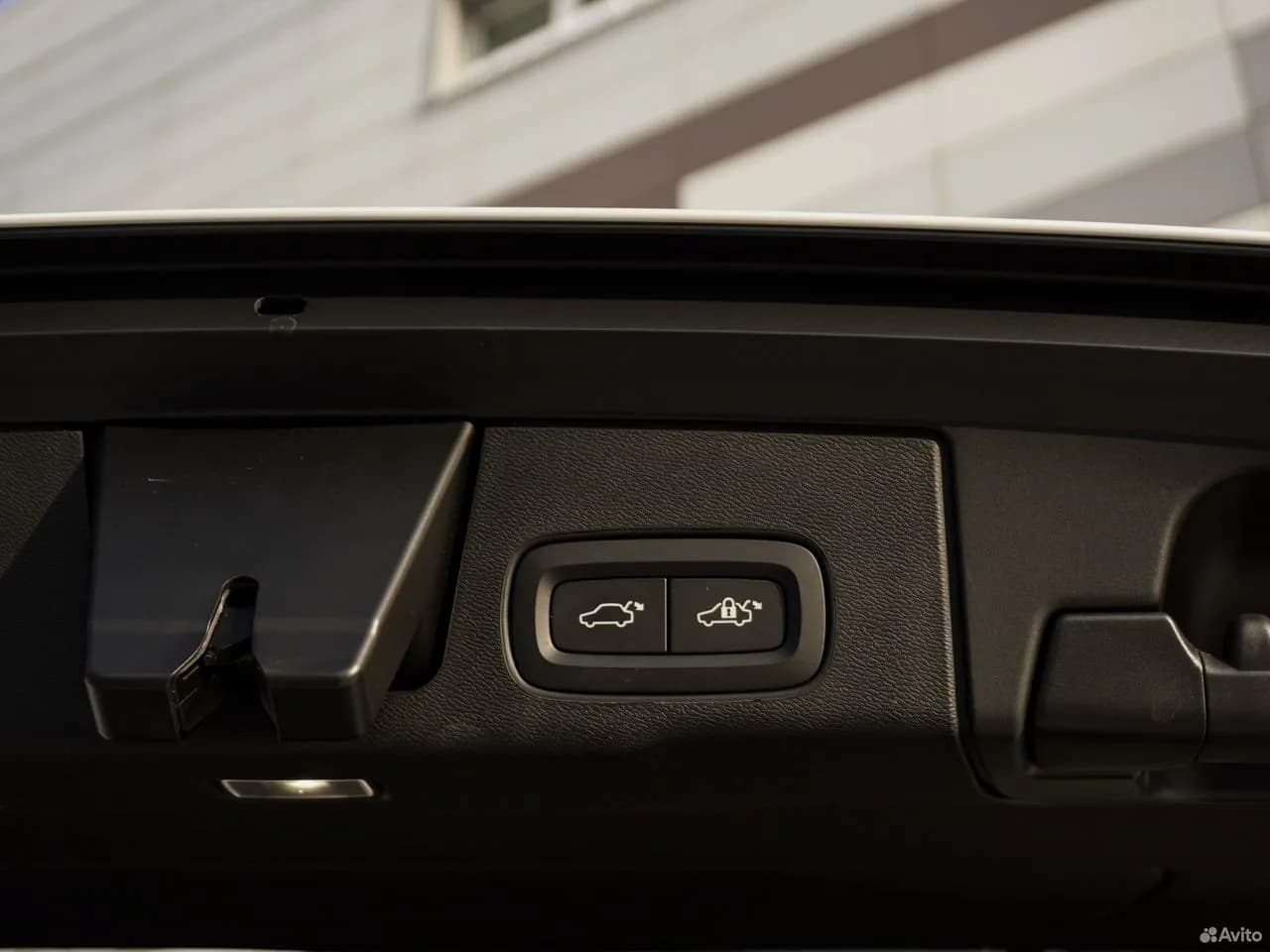 Volvo XC60 — фото 13