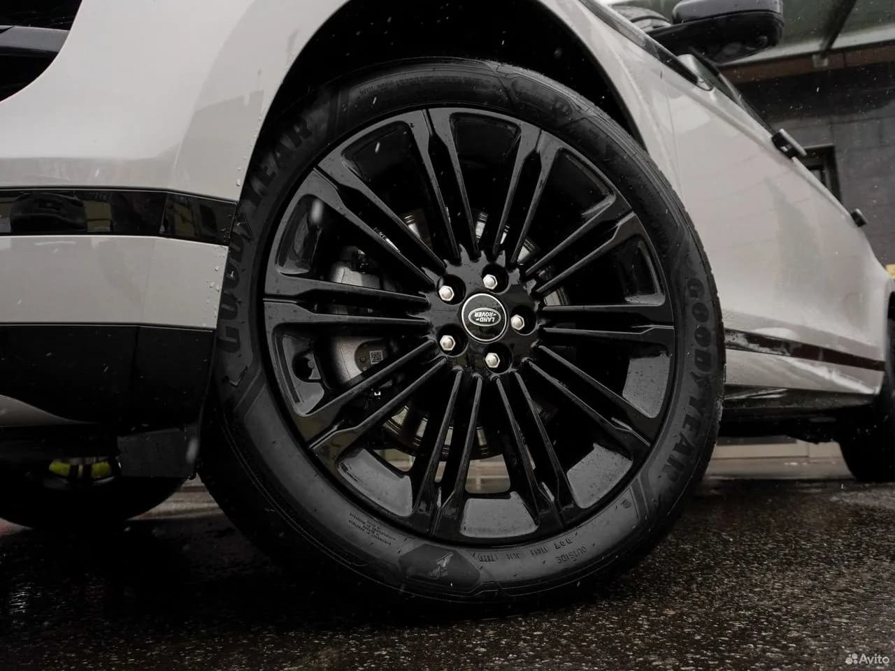 Land Rover Range Rover Evoque — фото 11