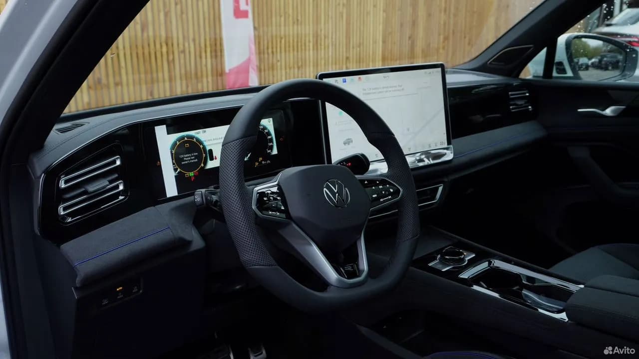 Volkswagen Tiguan L — фото 6