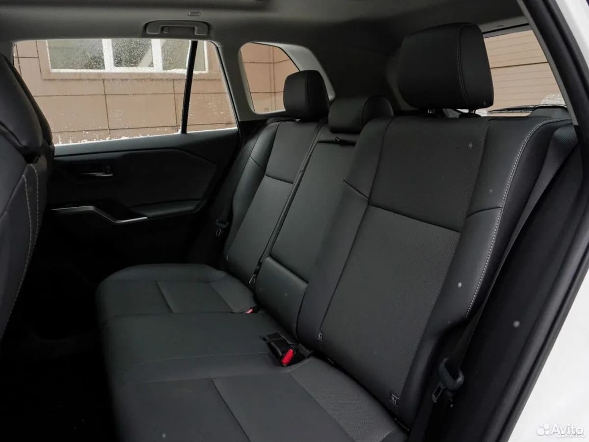 Toyota RAV4 — фото 22