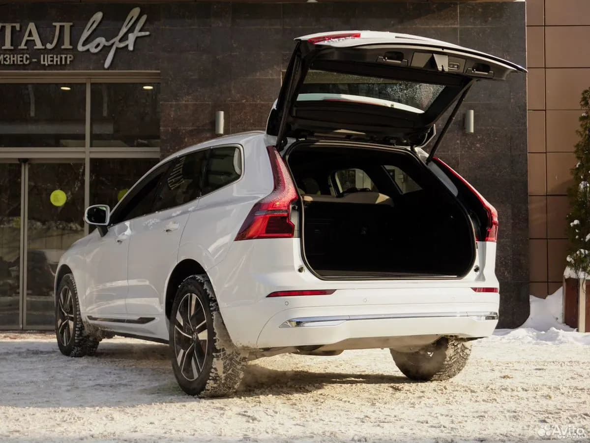 Volvo XC60 — фото 6