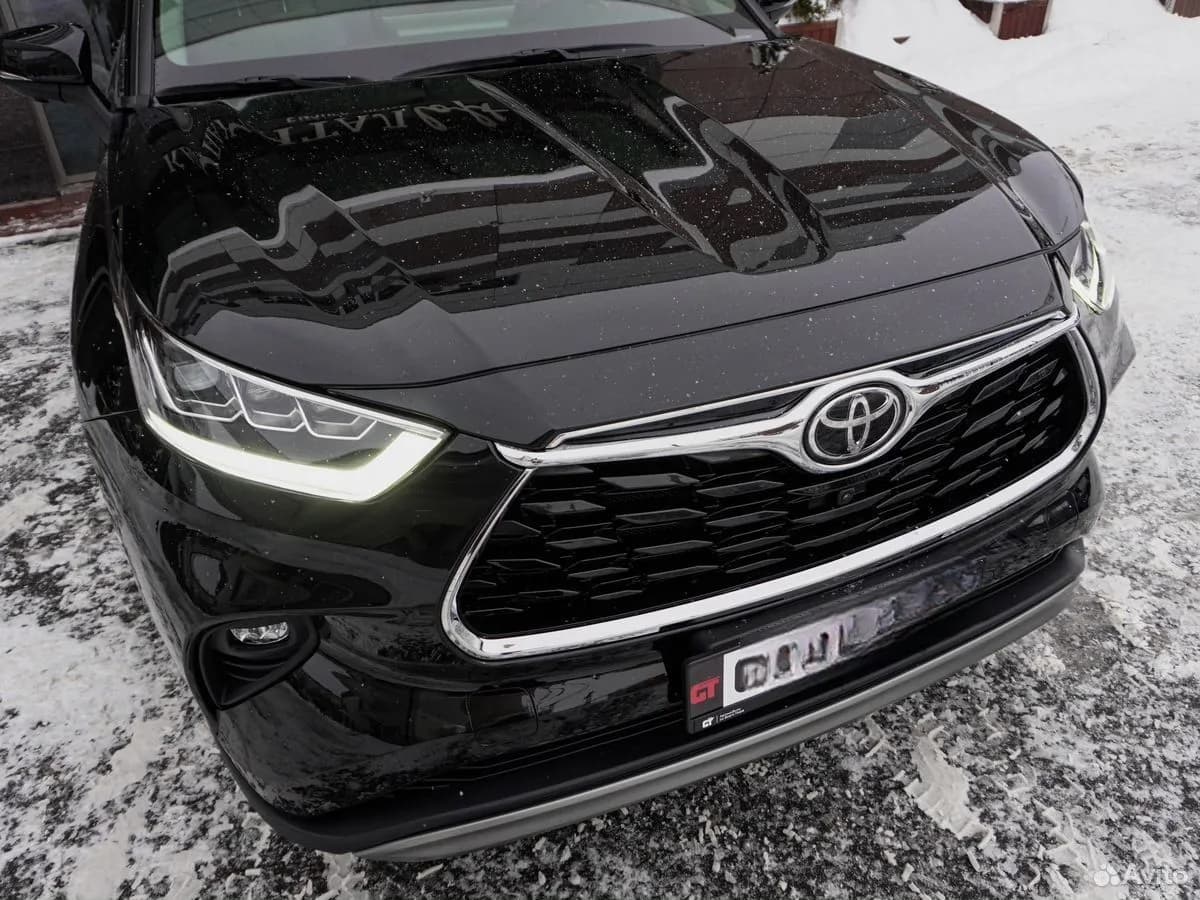 Toyota Highlander — фото 11