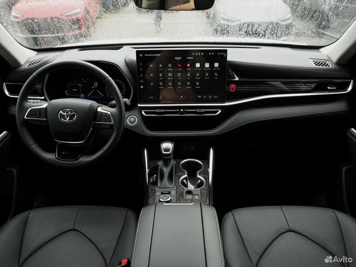 Toyota Highlander — фото 27