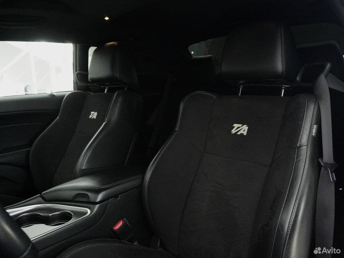 Dodge Challenger — фото 15