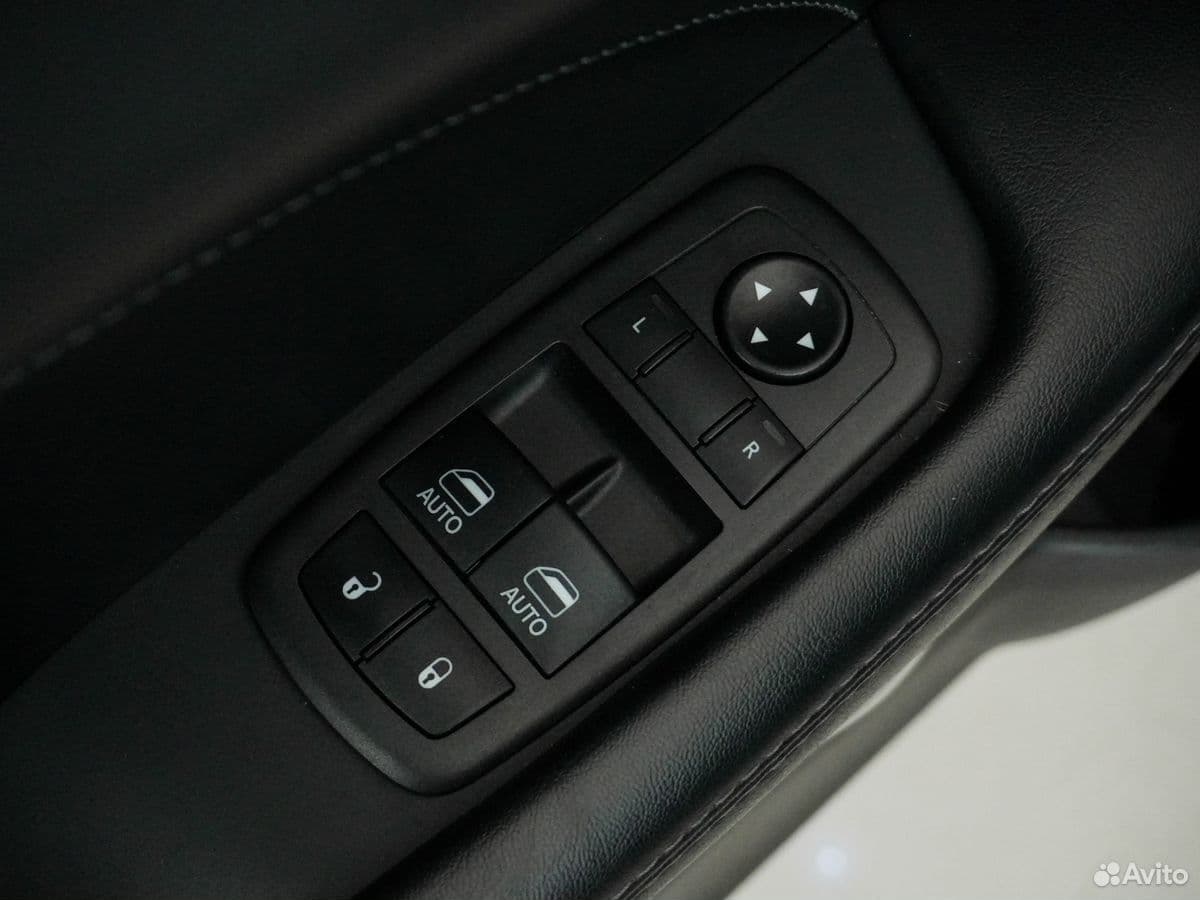 Dodge Challenger — фото 17