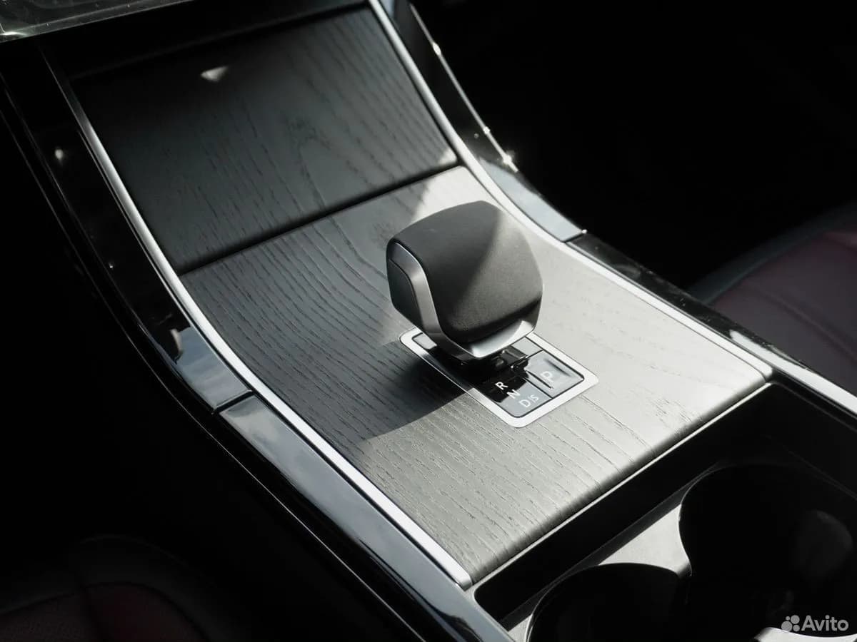 Land Rover Range Rover Evoque — фото 17