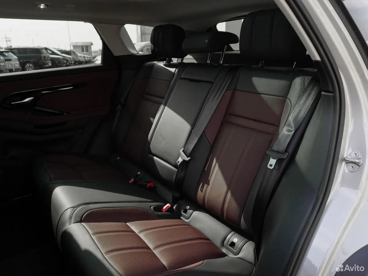 Land Rover Range Rover Evoque — фото 26