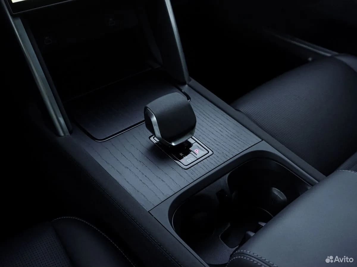 Land Rover Discovery Sport — фото 21