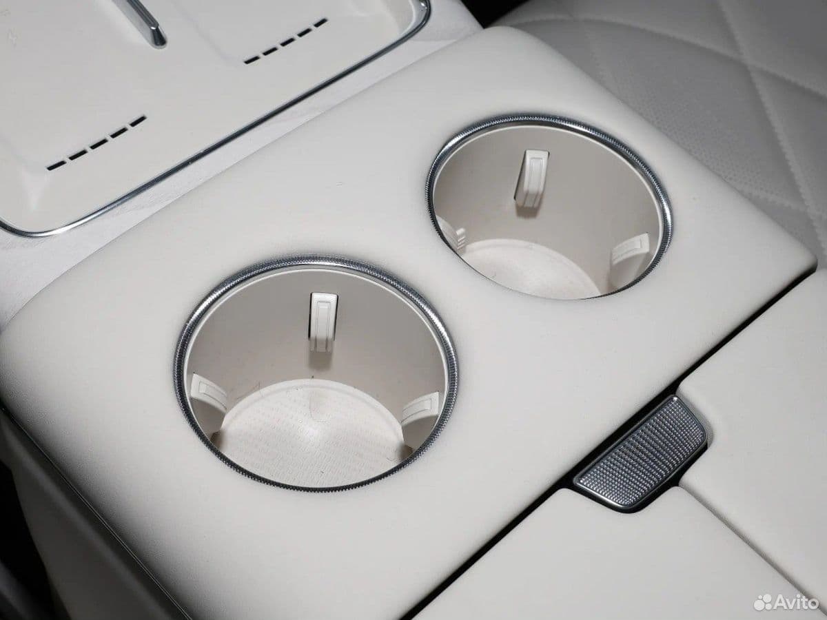 Voyah Taishan — фото 25