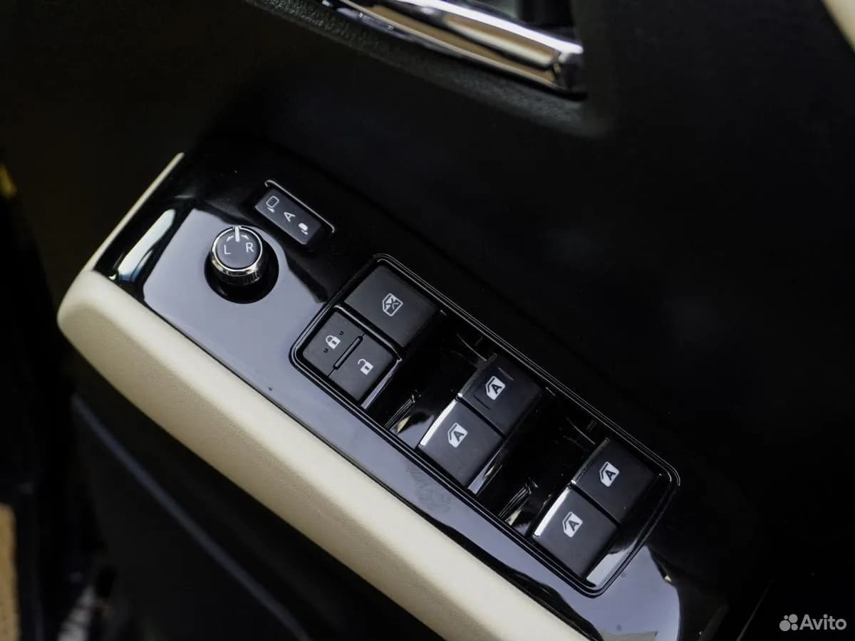 Toyota Alphard — фото 15