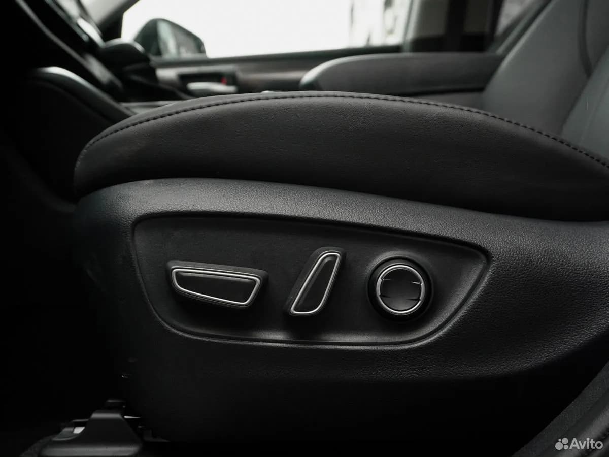 Toyota Highlander — фото 16