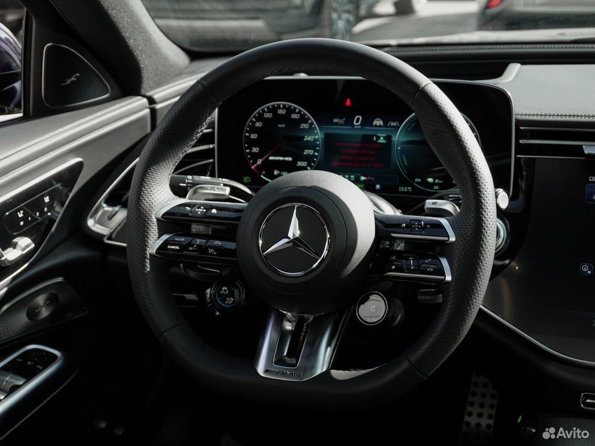 Mercedes-Benz E-класс AMG — фото 21