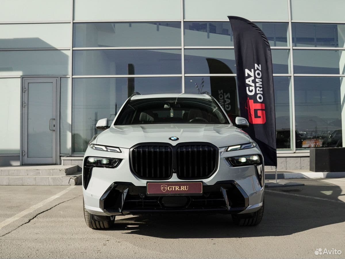 BMW X7 — фото 2