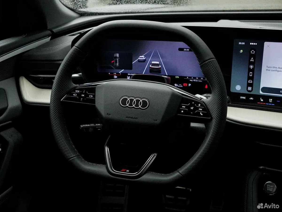 Audi Q5L — фото 17