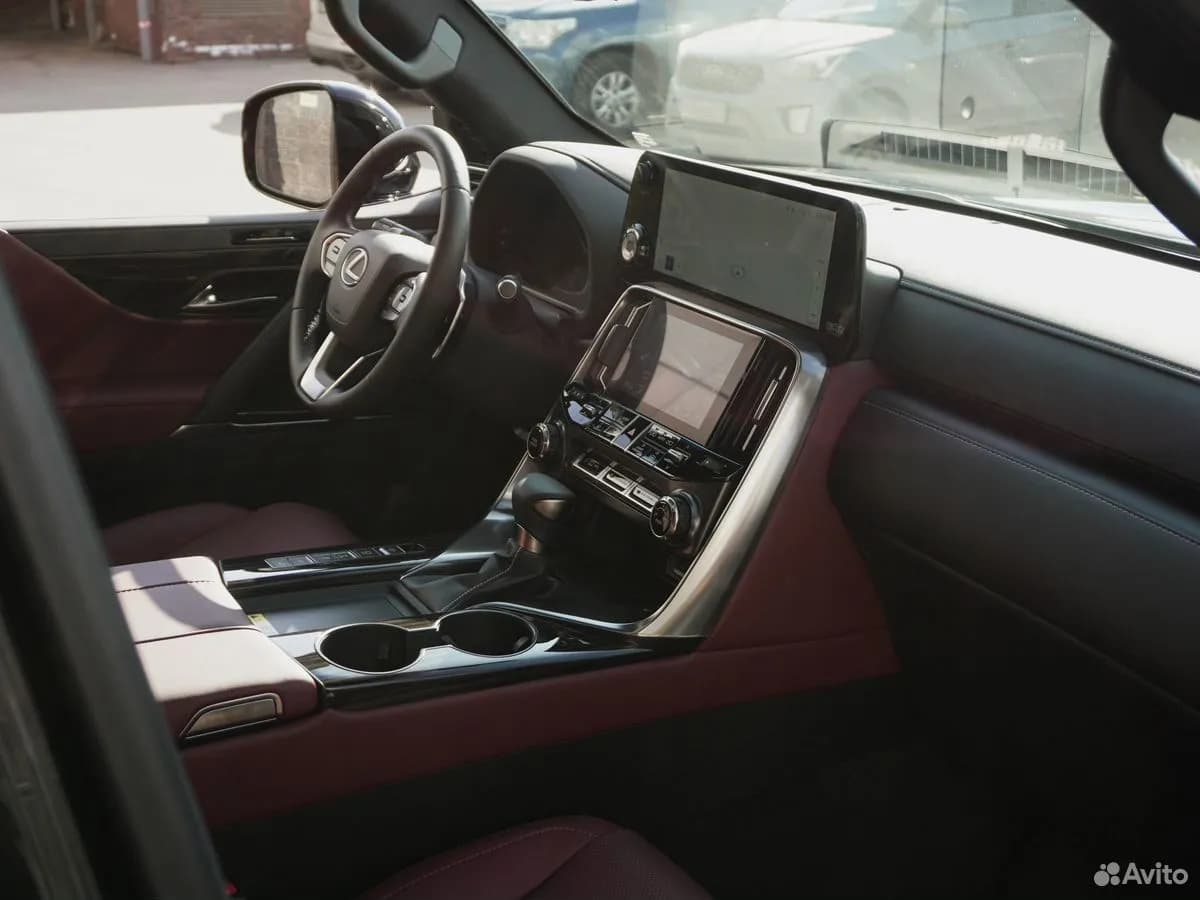 Lexus LX — фото 34