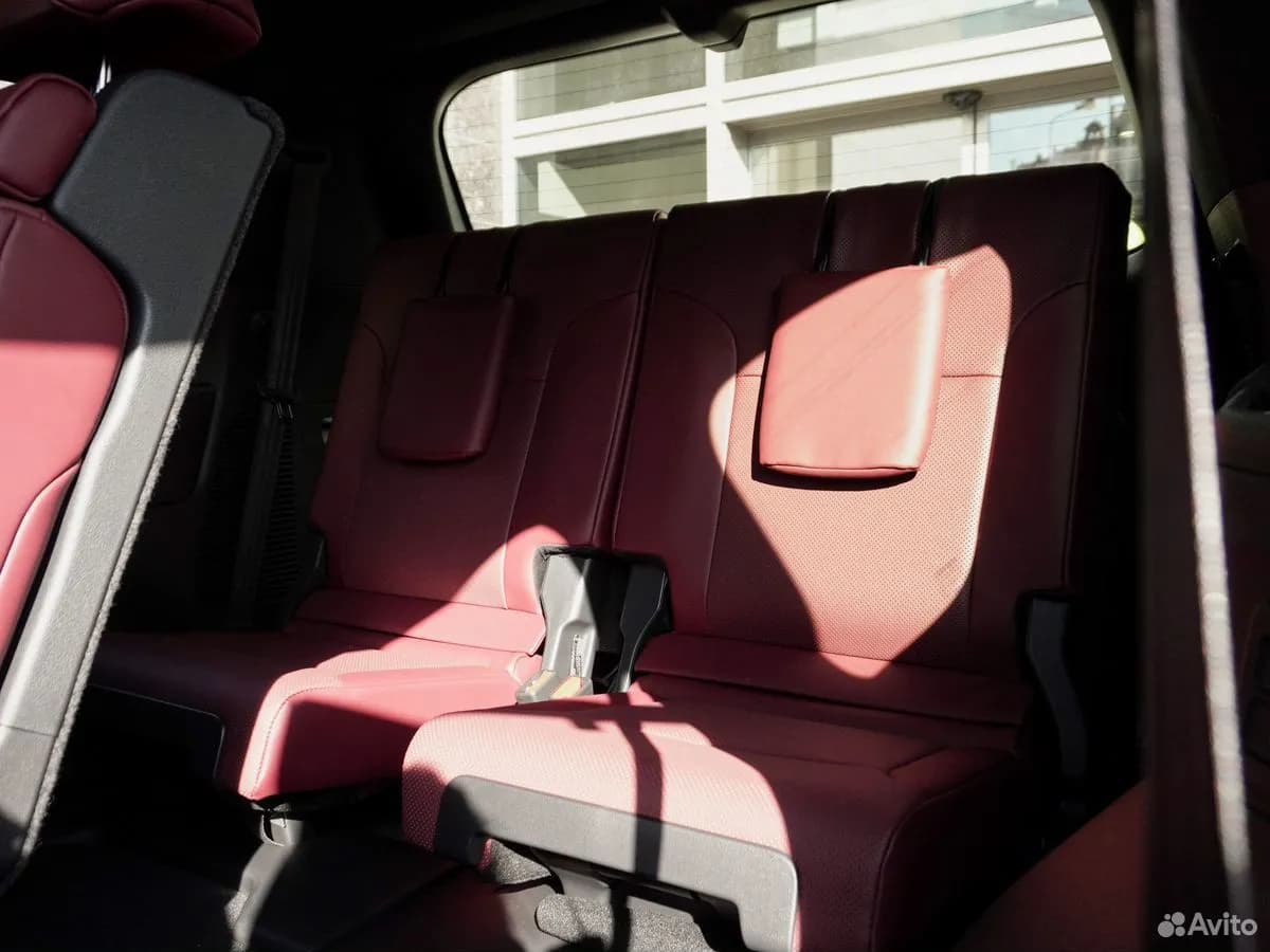 Lexus LX — фото 35