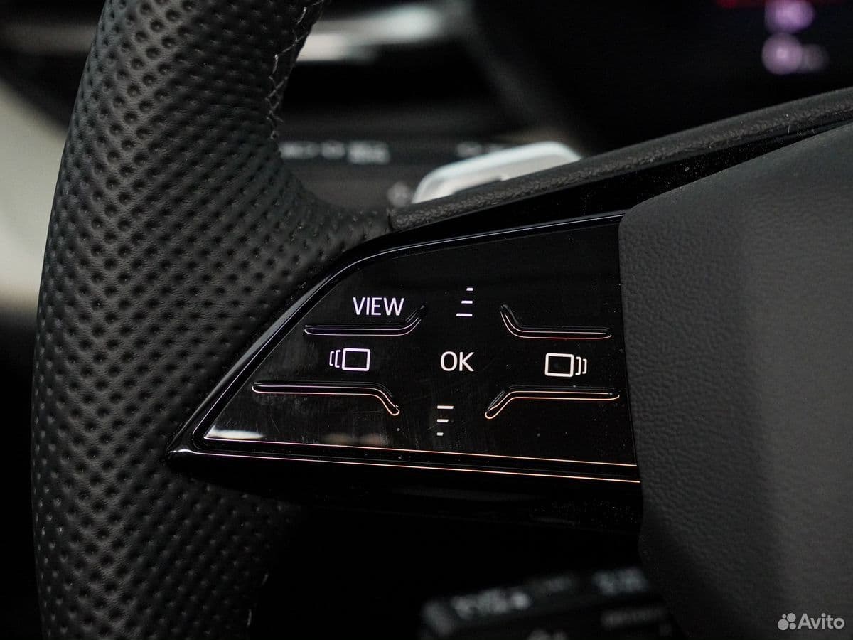 Audi Q5L — фото 19
