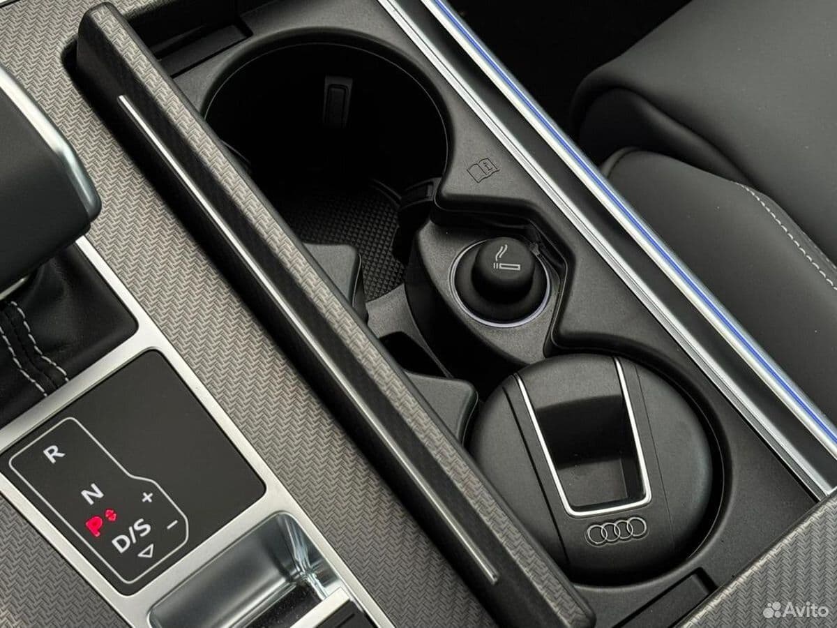 Audi A7L — фото 23
