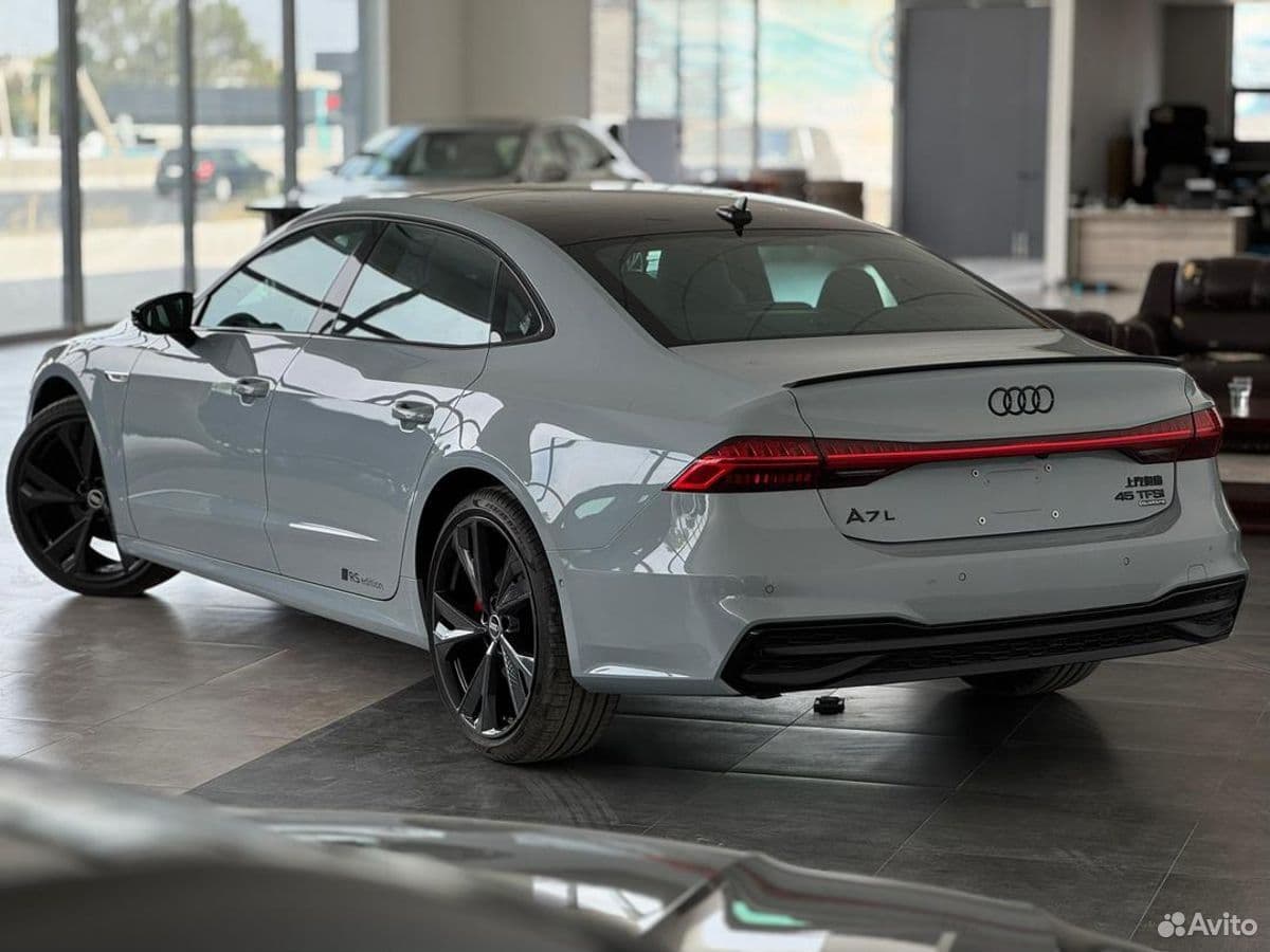 Audi A7L — фото 5