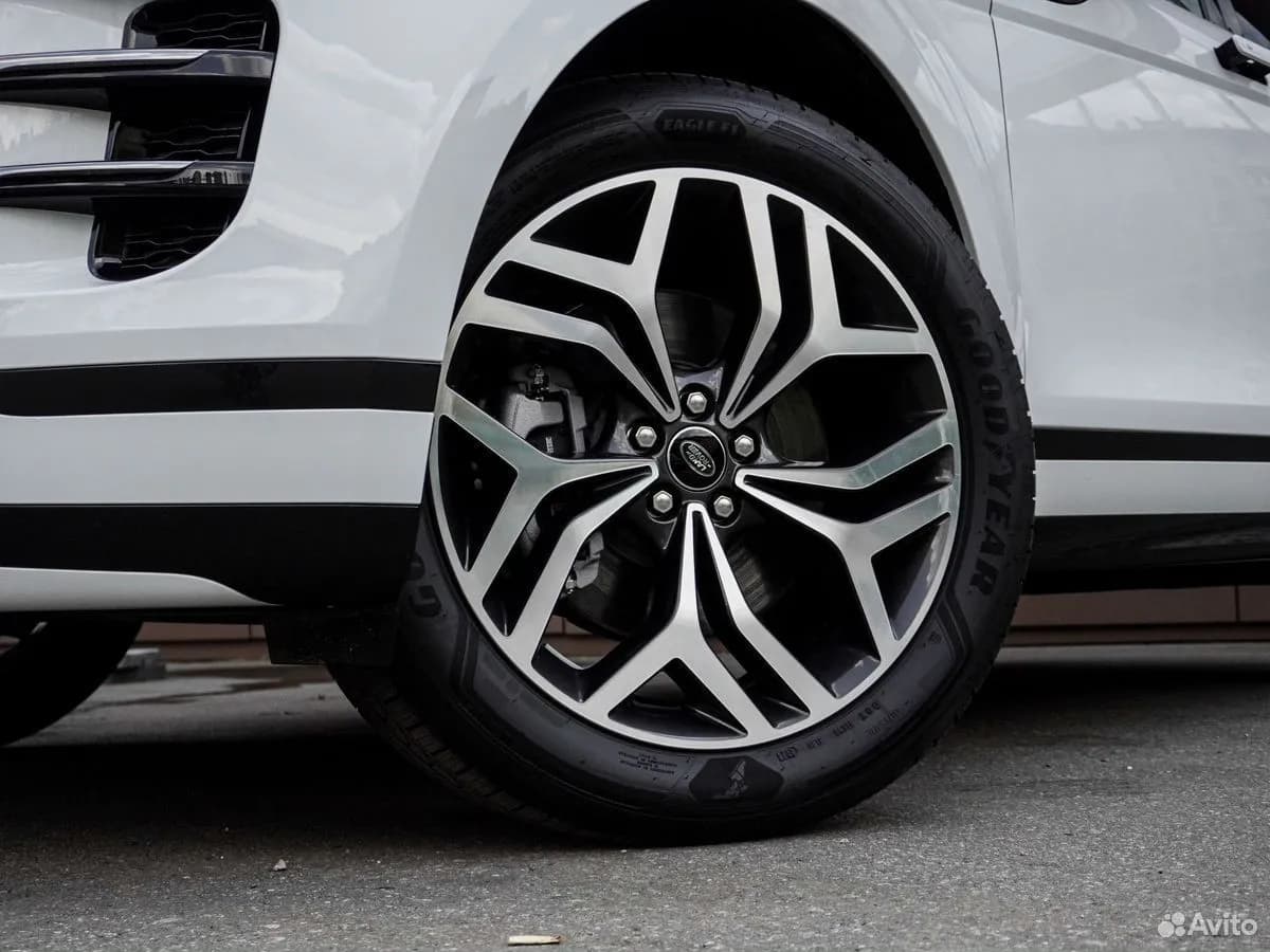 Land Rover Range Rover Evoque — фото 10