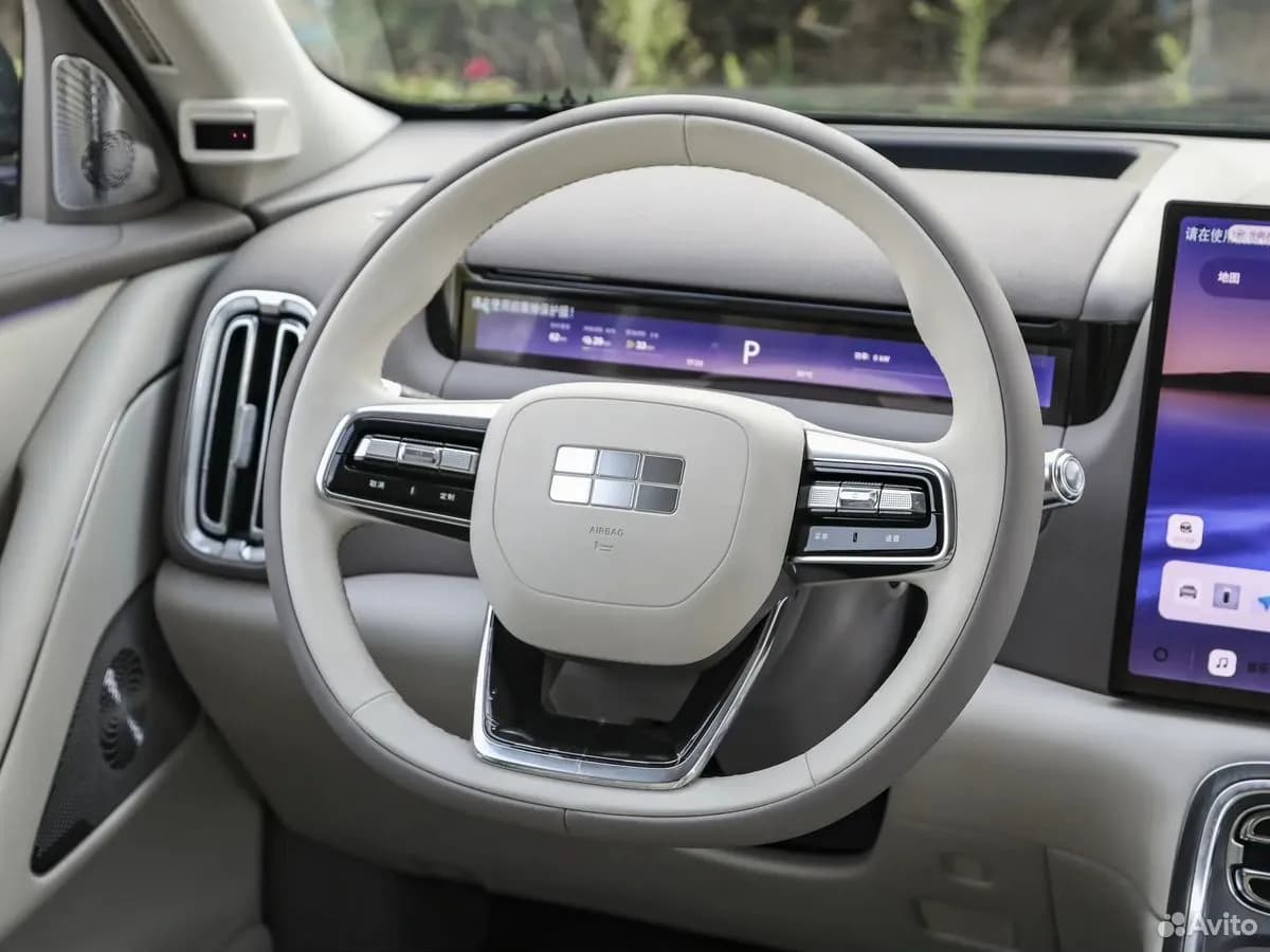 Geely Galaxy M9 — фото 6