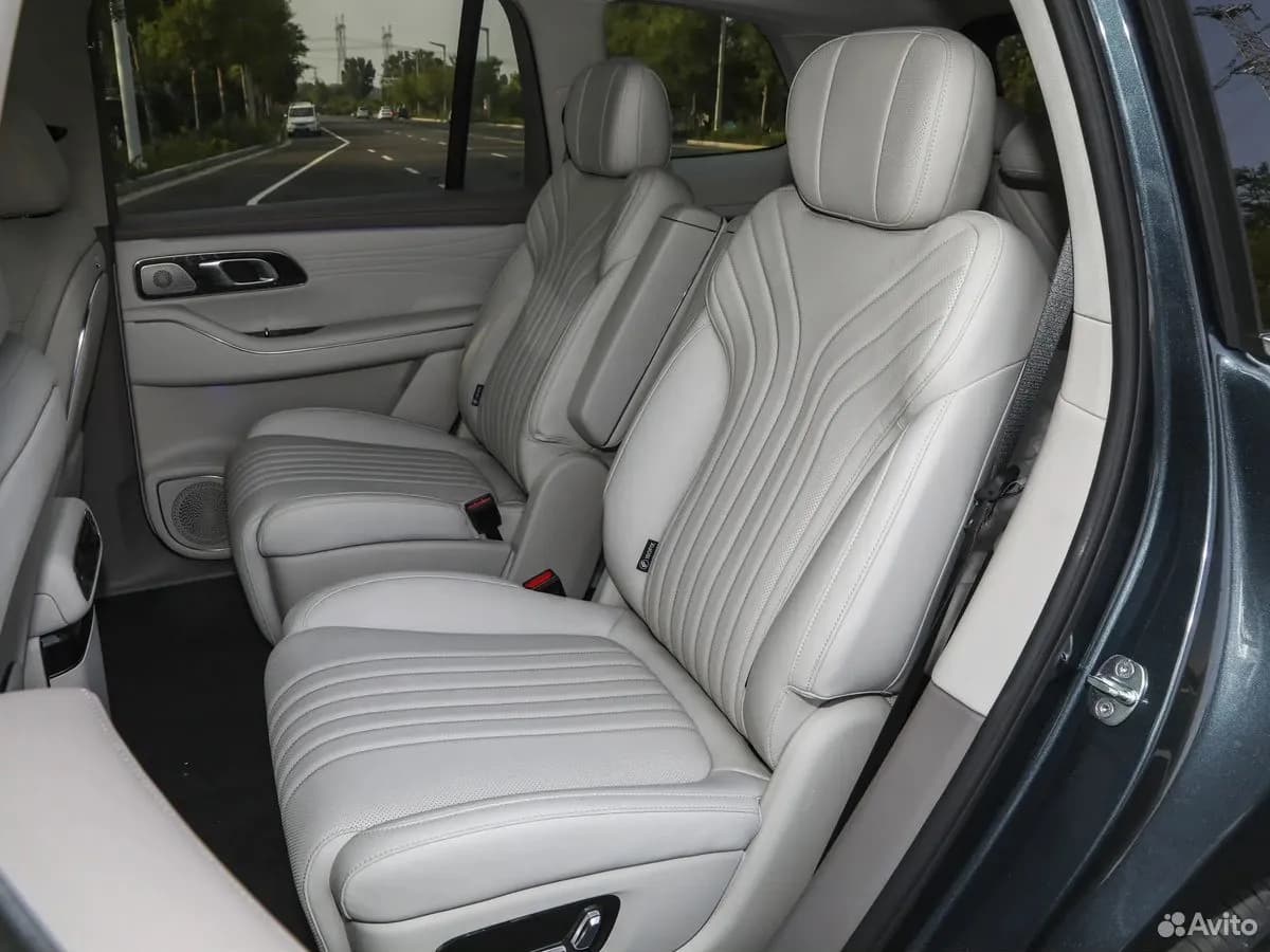 Geely Galaxy M9 — фото 10