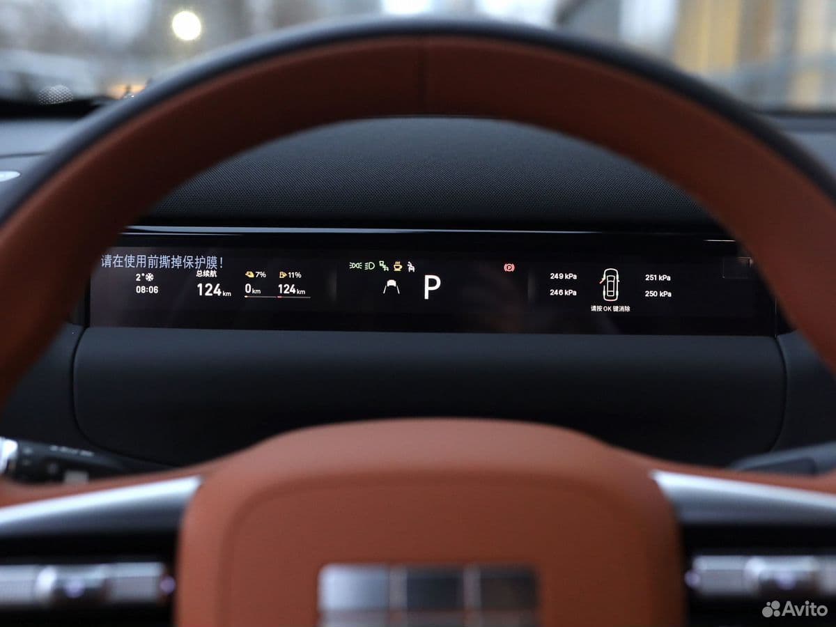 Geely Galaxy M9 — фото 10
