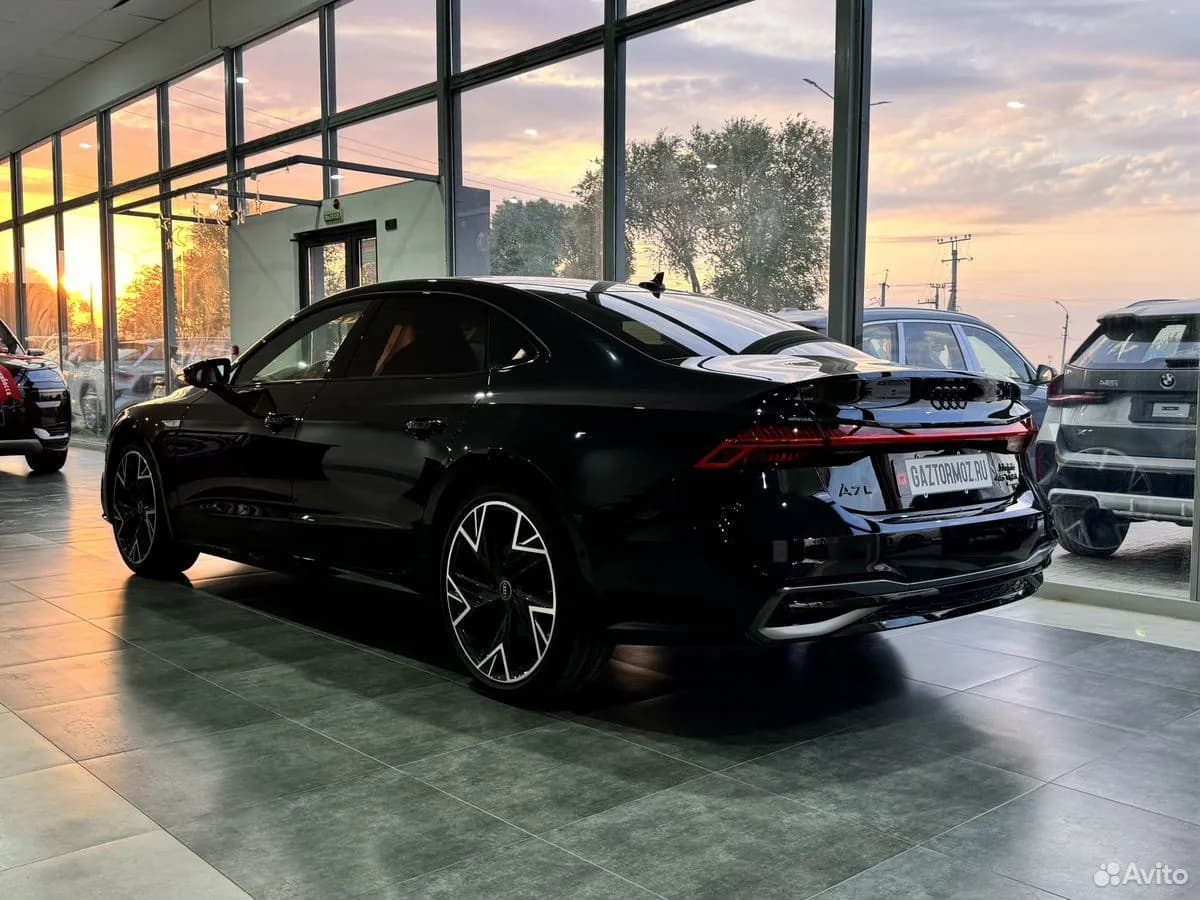 Audi A7L — фото 3