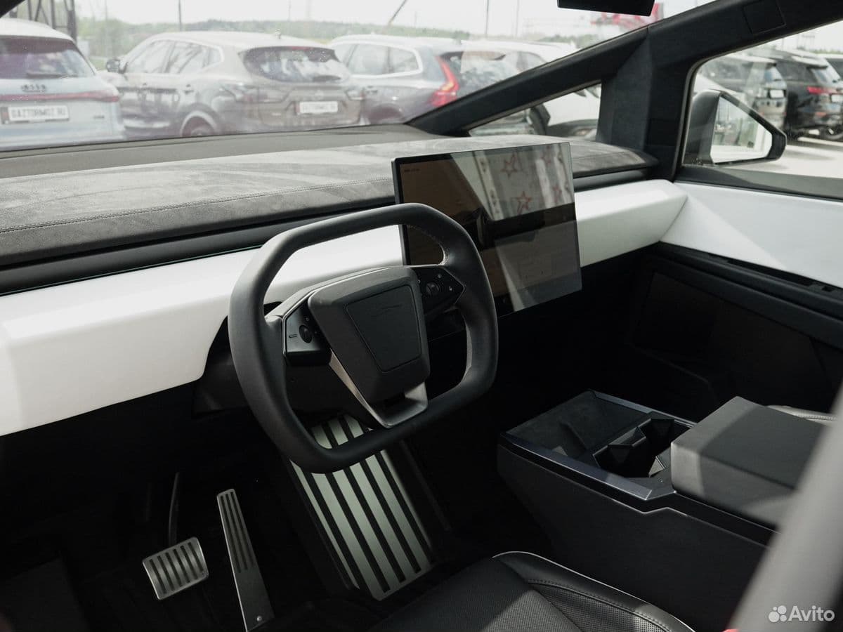 Tesla Cybertruck — фото 17