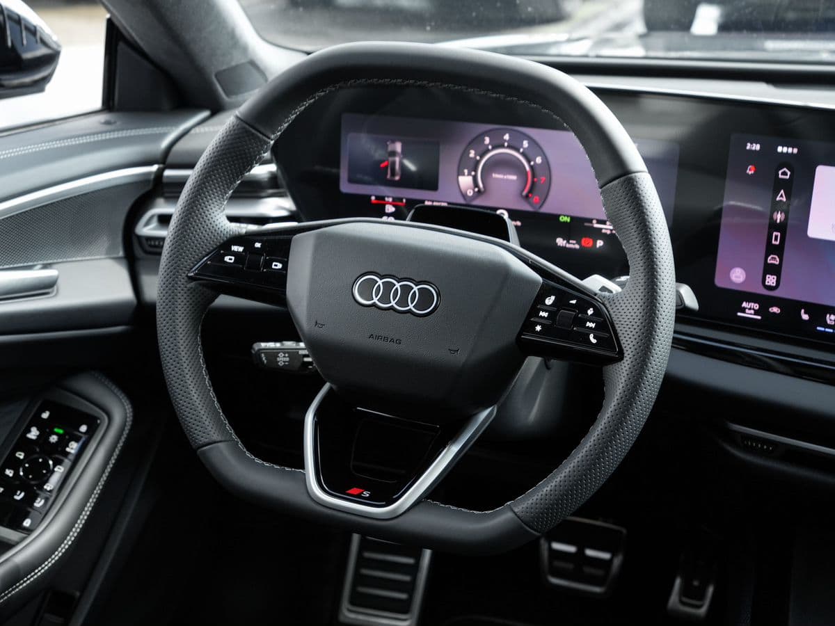 Audi A5L — фото 29
