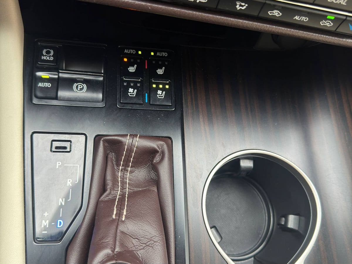 Lexus RX — фото 17