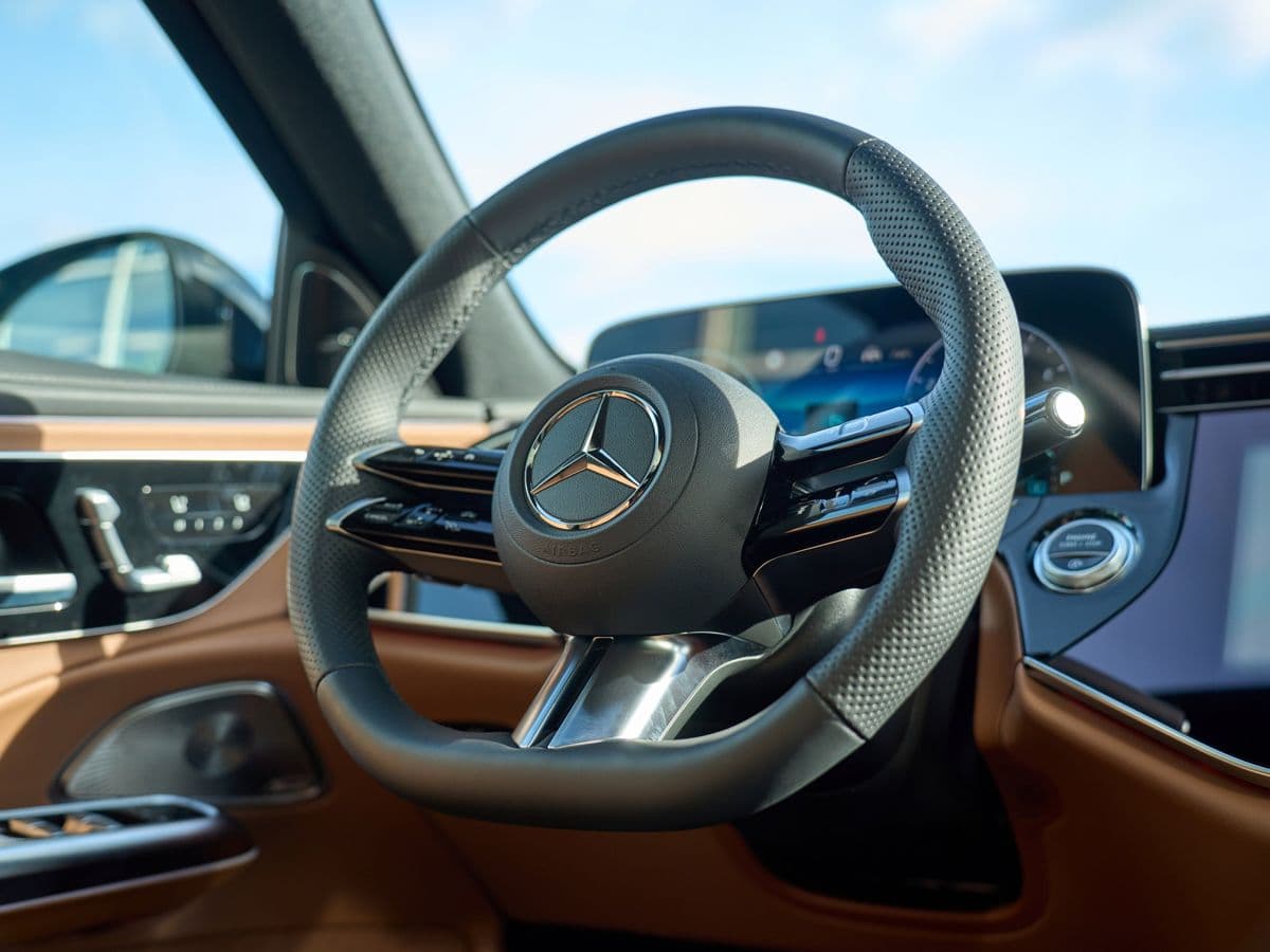 Mercedes-Benz E-класс — фото 20