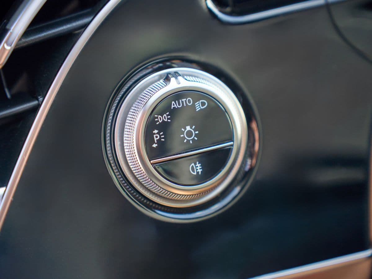 Mercedes-Benz E-класс — фото 30