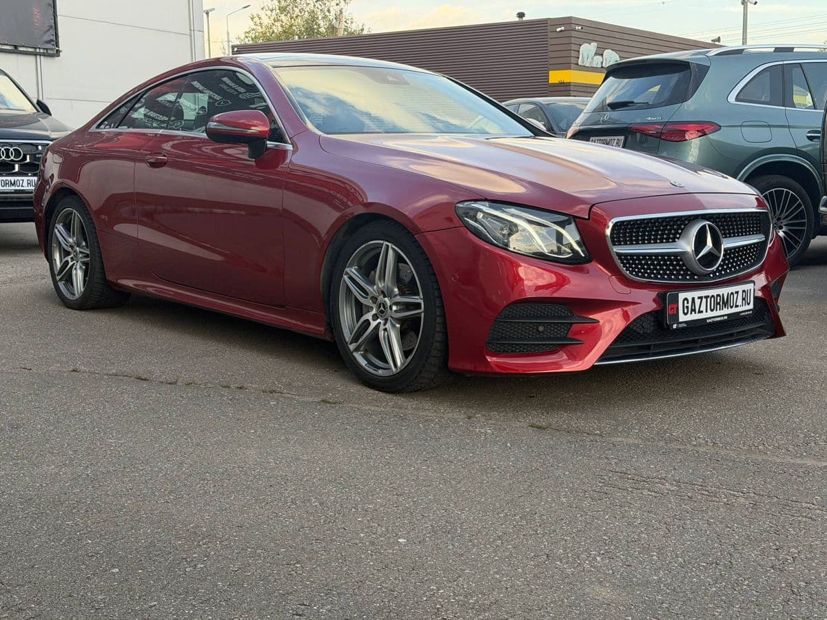 Mercedes-Benz E-класс — фото 6