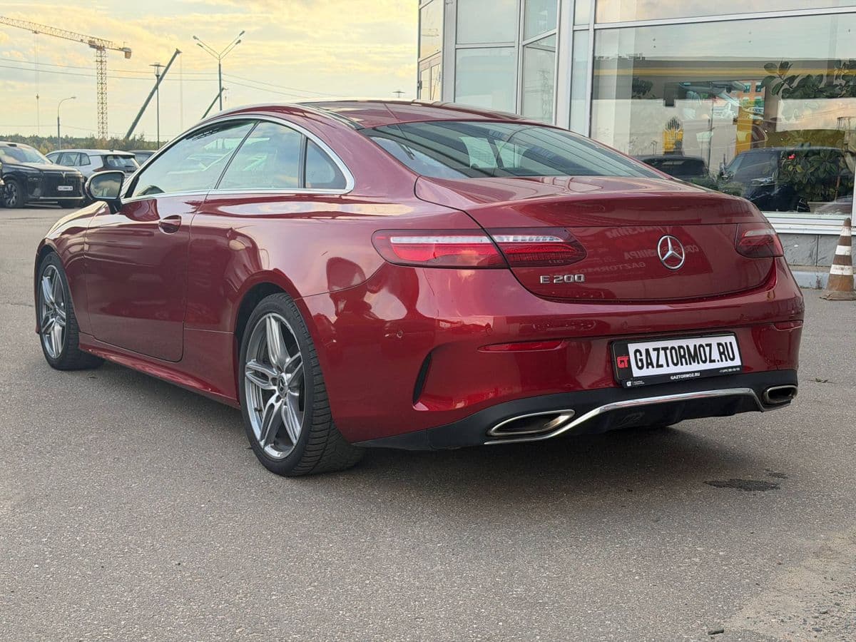 Mercedes-Benz E-класс — фото 9