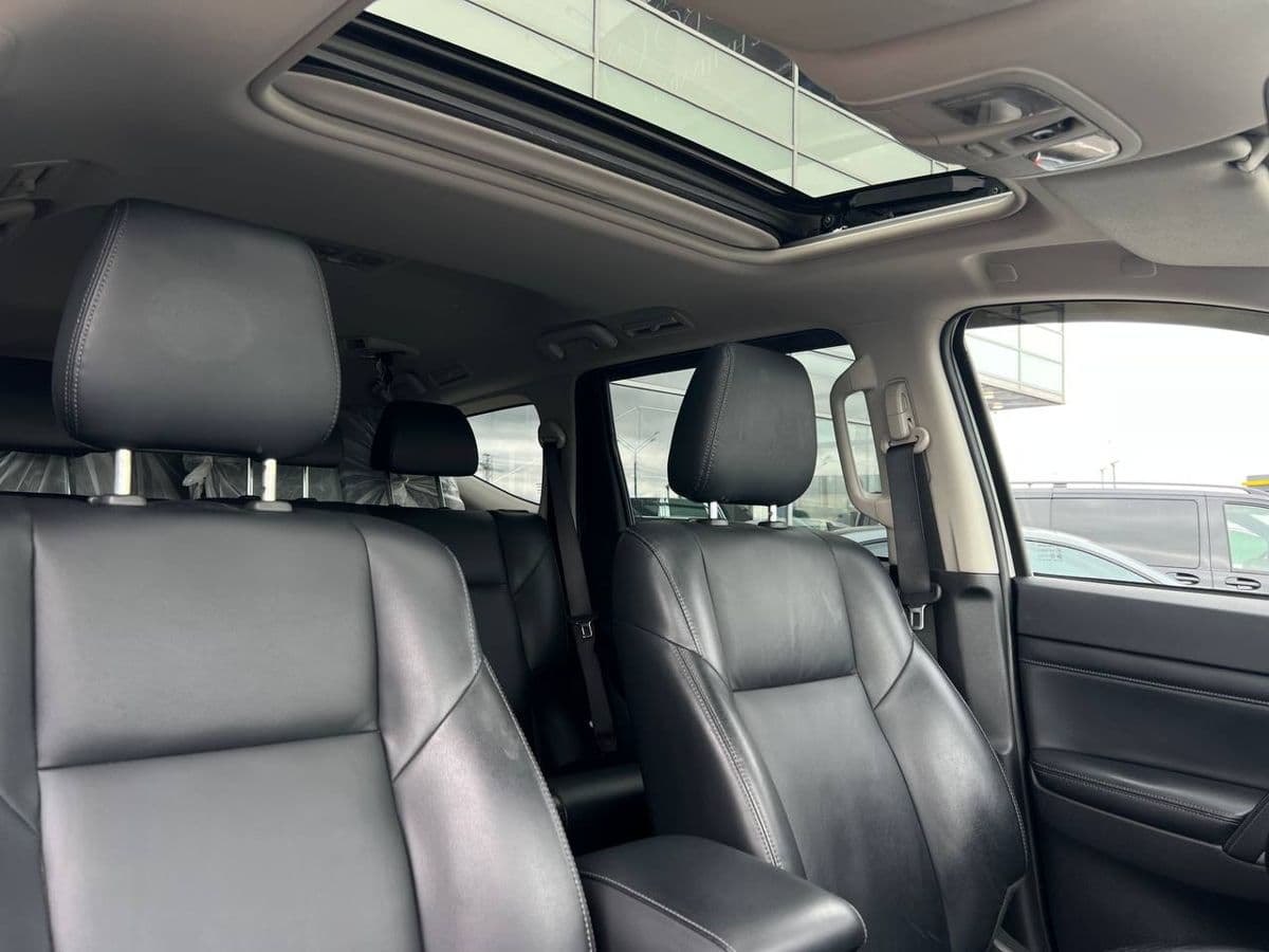 Mitsubishi Montero Sport — фото 10