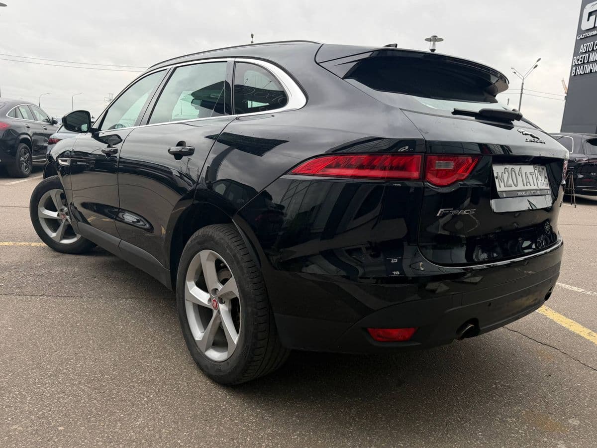 Jaguar F-Pace — фото 6