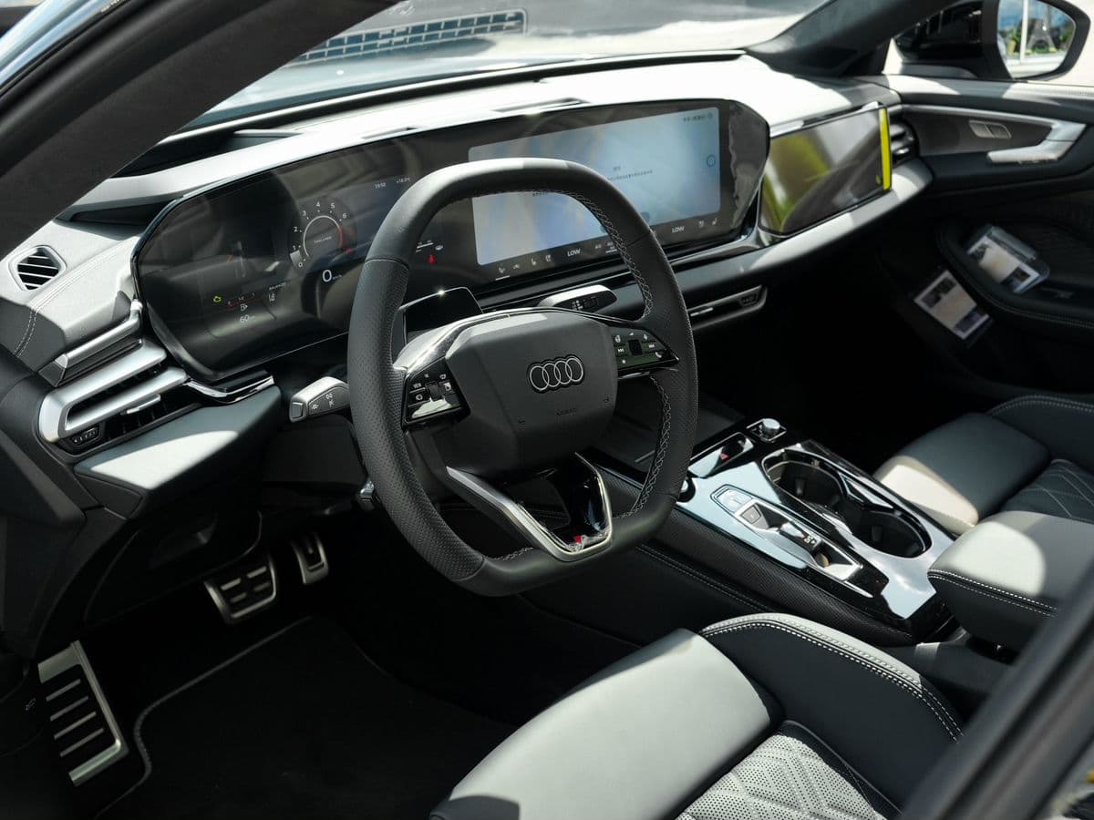 Audi A5L — фото 16