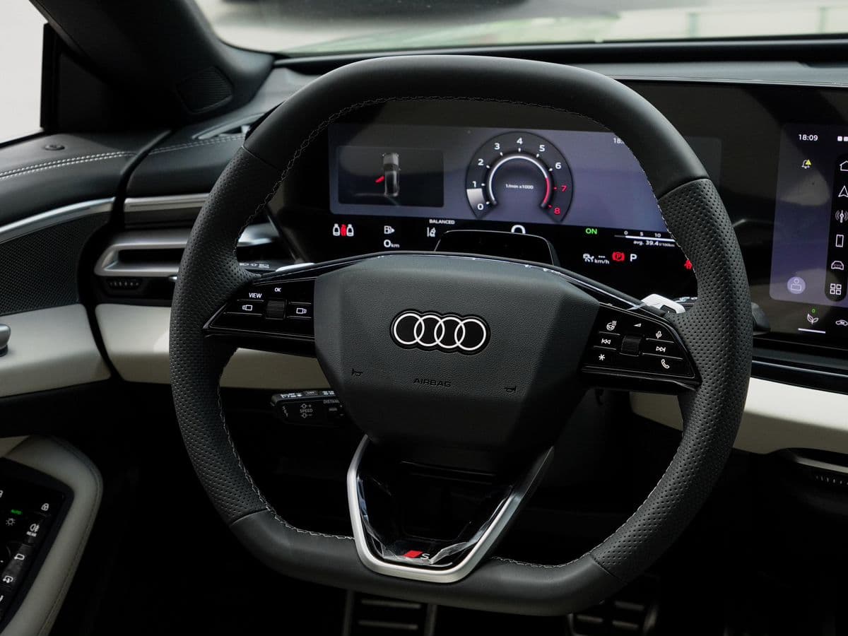 Audi A5L — фото 29