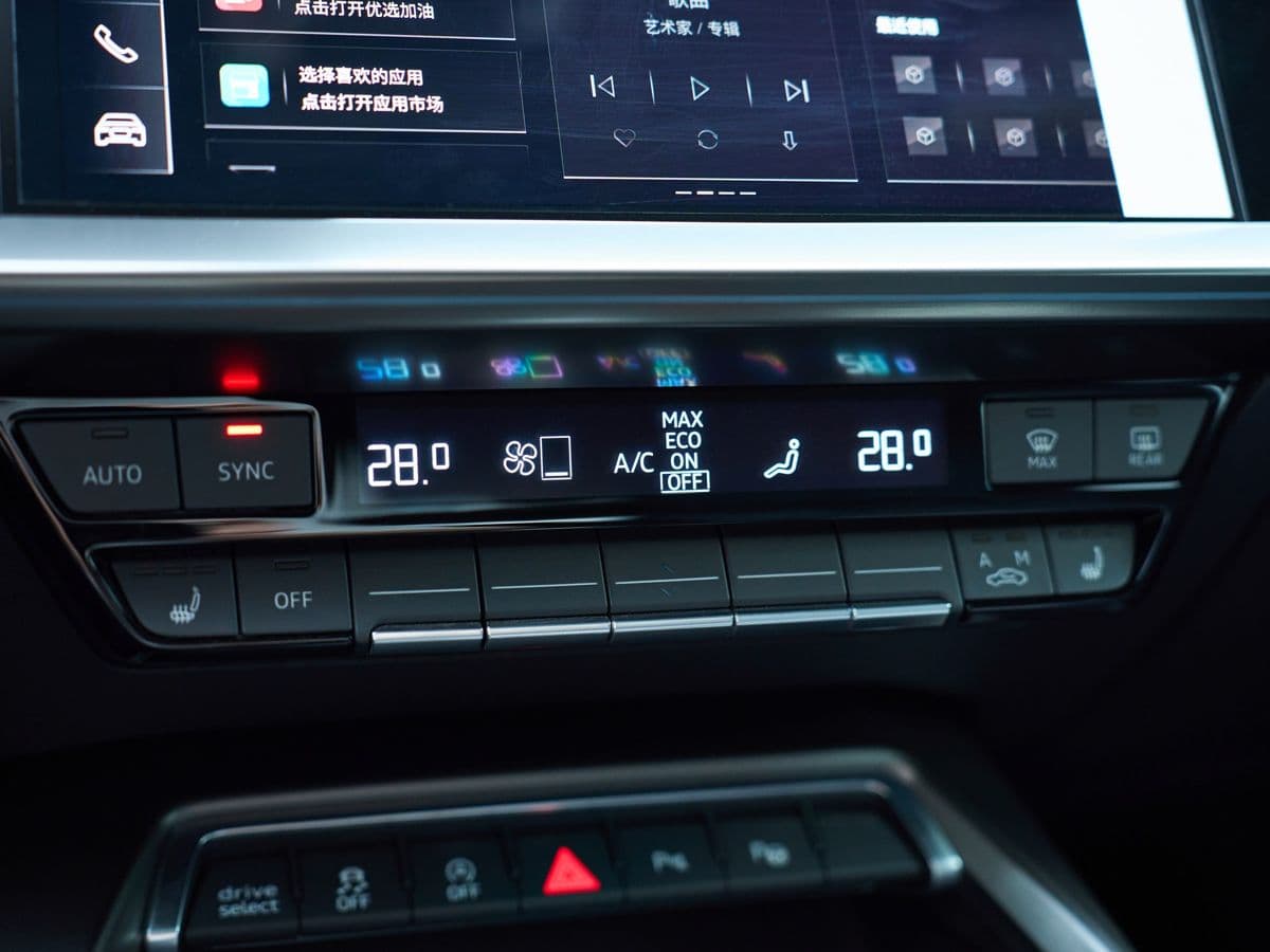 Audi A3 — фото 17