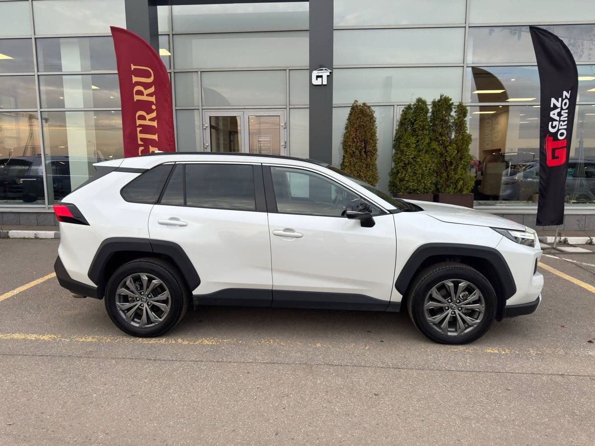 Toyota RAV4 — фото 2