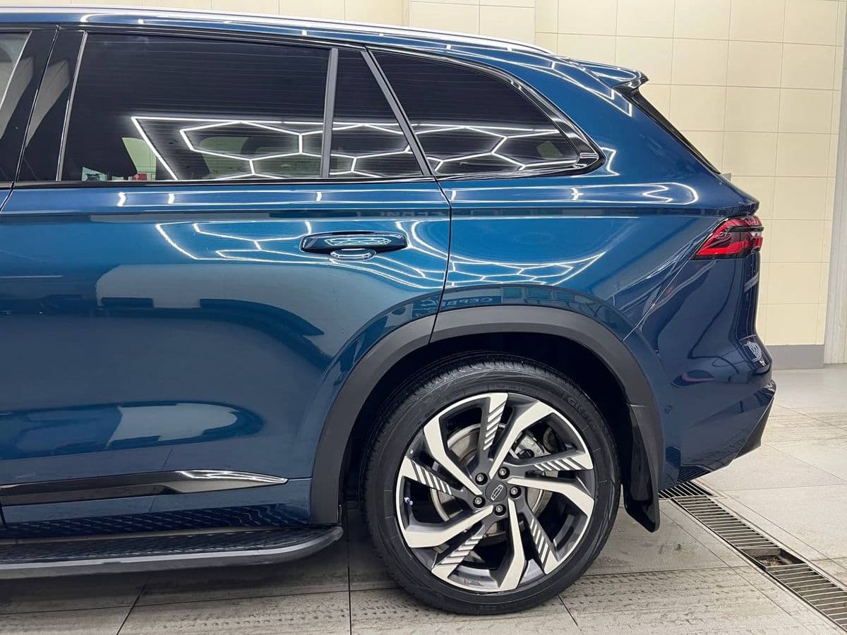 Geely Monjaro — фото 13